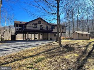 295 Running Waters Way, Great Cacapon, WV 25422 - #: WVMO2003992