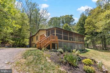 132 Hill Top Road, Great Cacapon, WV 25422 - MLS#: WVMO2004782