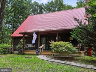 332 Deerwood Lane, Berkeley Springs, WV 25411 - MLS#: WVMO2004940