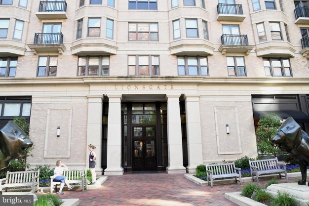 View condos for sale in Lionsgate, Bethesda, MD