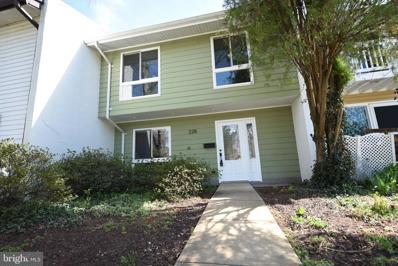 228 Greenfield Court, Sterling, VA 20164 - #: VALO2046178