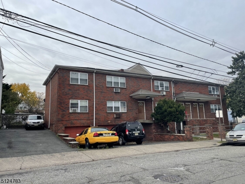 94-96 Bloomfield Ave, Paterson City