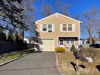 6 Whitney Drive, Middlesex, NJ 08846 - MLS#: 2406807R